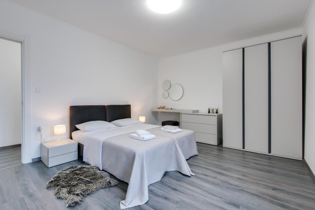 Apartments Sherri Rijeka Exterior photo